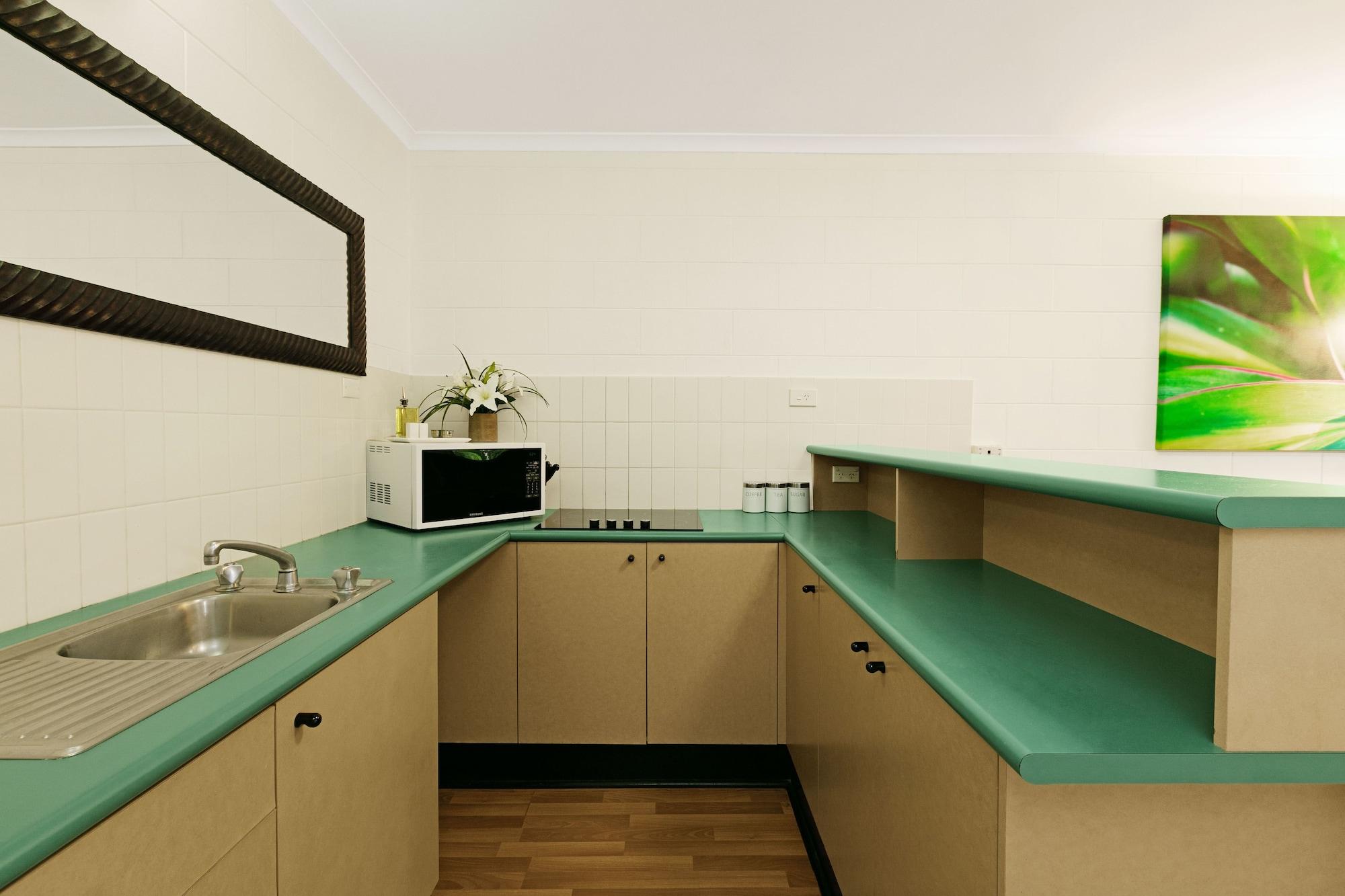 Cascade Gardens 4*